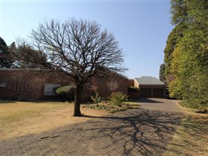 4 Bed House in Three Rivers East