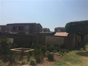 2 Bed Apartment in Honeydew Ridge