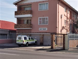 Studio Apartment in Bellville Central
