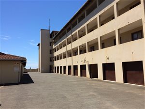2 Bed Apartment in Empangeni Central
