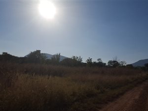 1.4 ha Land available in Rietfontein