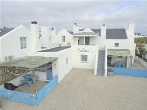 4 Bed House in Paternoster