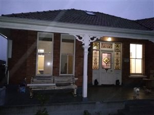 3 Bed House in Sea View