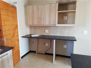 2 Bed Apartment in Wilgeheuwel