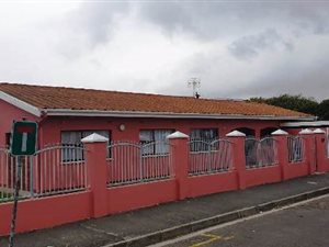 3 Bed House in Goodwood