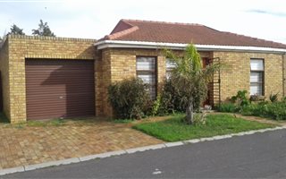 2 Bedroom House in Kuilsriver