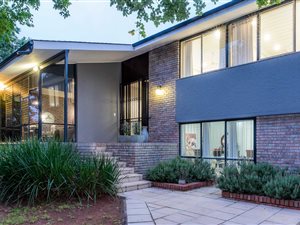 4 Bed House in Lynnwood Ridge