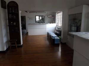 223 m² Commercial space in Glenwood