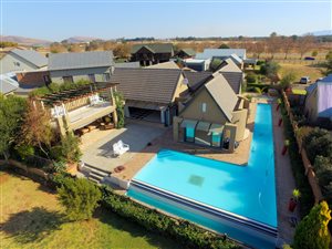 4 Bed House in The Coves