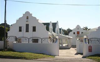 19 Bedroom House in Sea Park