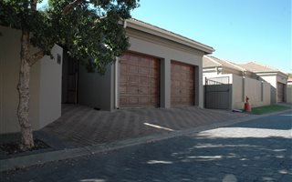 3 Bedroom Cluster in Edenglen