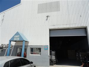960 m² Commercial space in Elsies River
