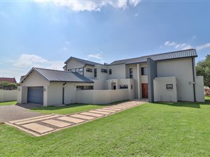 5 Bed House in Irene