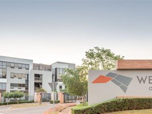 20 m² Office Space in Die Hoewes