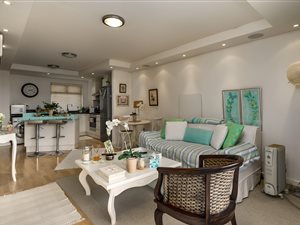 2 Bed Apartment in Sea Point