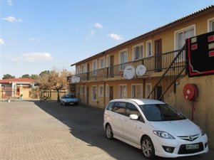 2 Bedroom Apartment in Randfontein Central