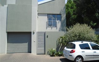 3 Bedroom Townhouse in Oaklands