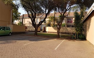 2 Bedroom Cluster in Rietfontein