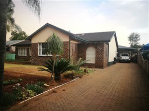 3 Bed House in Meyerspark