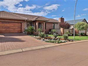 3 Bed House in Midstream Estate