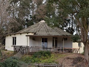 3 Bedroom Garden Cottage in Thornville