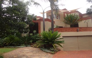 5 Bedroom House in Waterkloof Glen