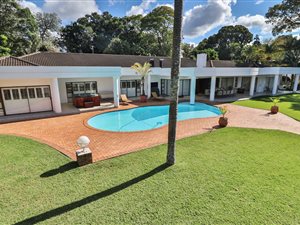 4 Bed House in Kloof