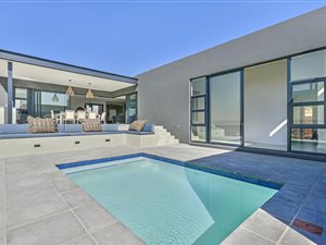 4 Bed House in Lanseria and surrounds