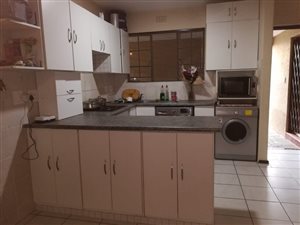 1 Bed Apartment in Edenglen