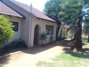 1 Bedroom Garden Cottage in Mayberry Park