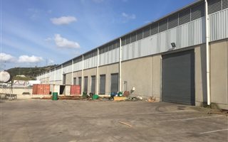 4000 m² Industrial space in Riverhorse Valley