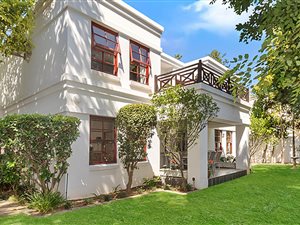 3 Bed House in Bryanston