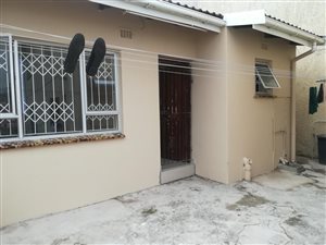 1 Bed Garden Cottage in Chatsworth Central