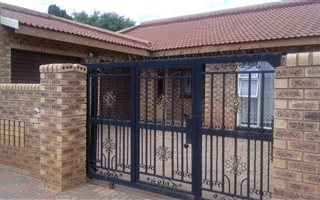3 Bedroom House in Protea Glen