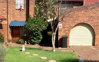 3 Bedroom Duplex in Atlasville