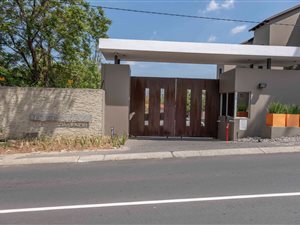 2 Bedroom Townhouse in Bryanston