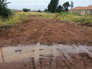 2032 m² Land available in Henley on Klip