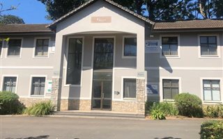 115 m² Commercial space in Kloof