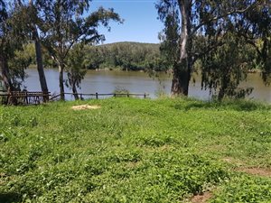 5153 m² Land available in Lindequesdrif