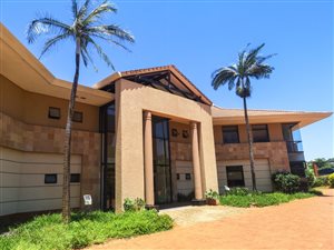 445 m² Commercial space in La Lucia