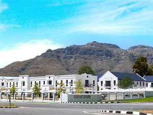 217 m² Office Space in Jamestown