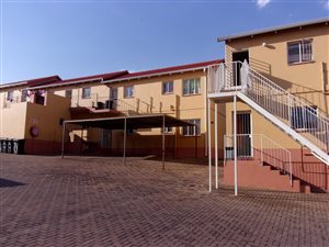 2 Bedroom Apartment in Grobler Park