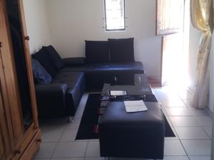1 Bed Garden Cottage in Roodepoort North