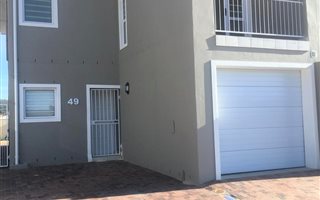 3 Bedroom House in Protea Heights