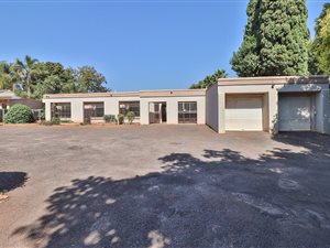 4 Bed House in Meyerspark
