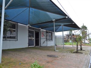 200 m² Industrial space in Dal Josafat