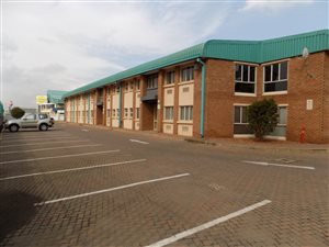 1057 m² Industrial space in Wychwood