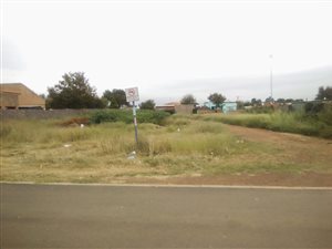 1130 m² Land available in Meyerton Park