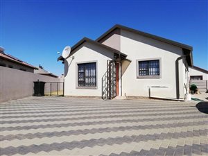 3 Bed House in Alliance