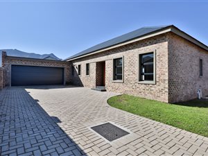 3 Bed House in Blanco
